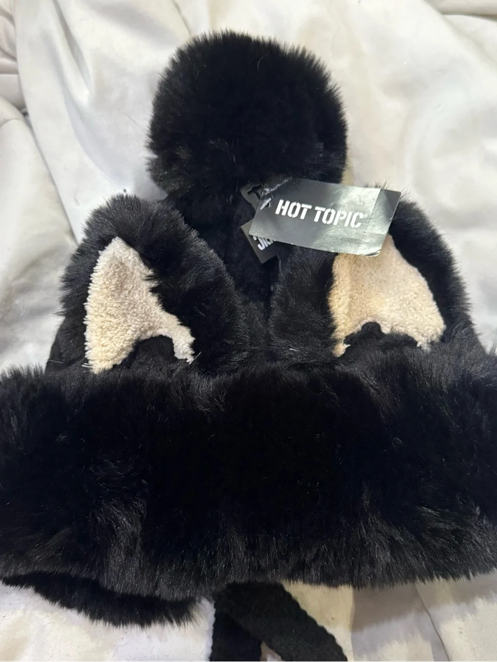 NWT Hot Topic Cat ears Fur Faux Pom beanie hat